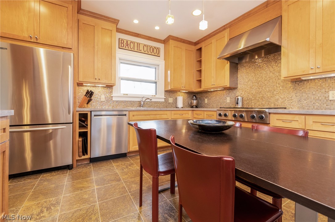 3297 Chadbourne Road Cleveland, OH 44120 - Photo 17 of 34