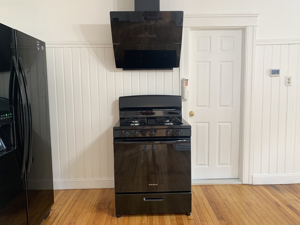 314 Plantation Street Worcester, MA 01604 - Photo 10 of 30
