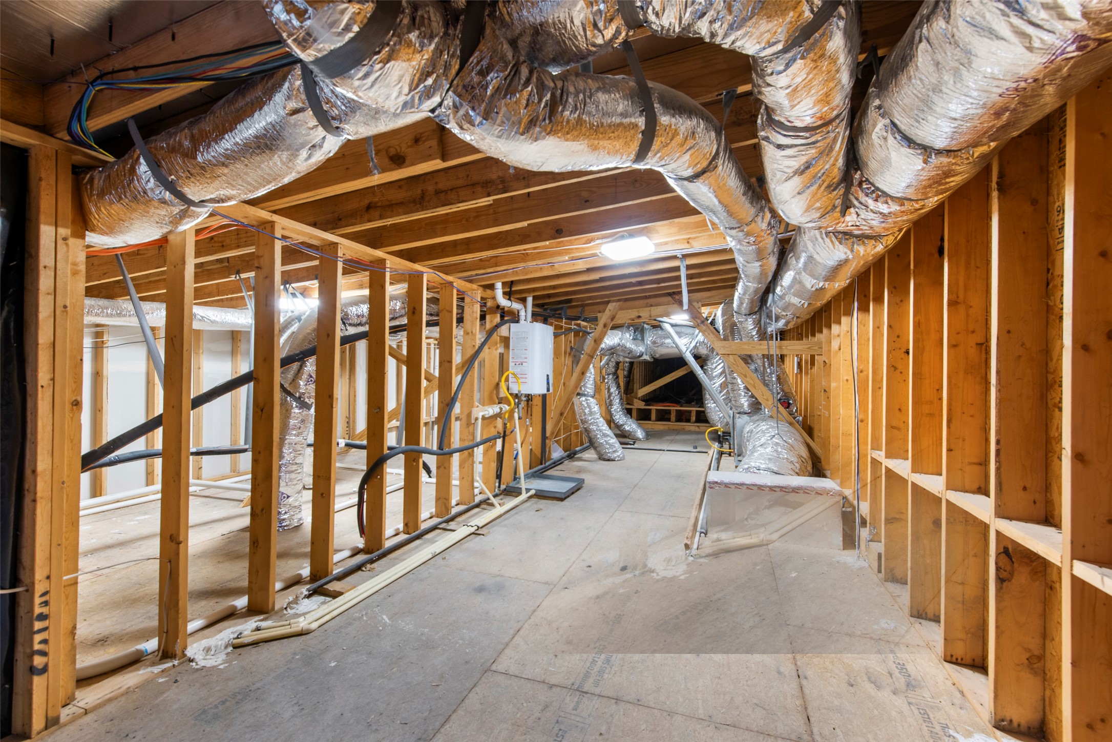 205 Portland Street Houston, TX 77006 - Photo 32 of 36 a view of entryway