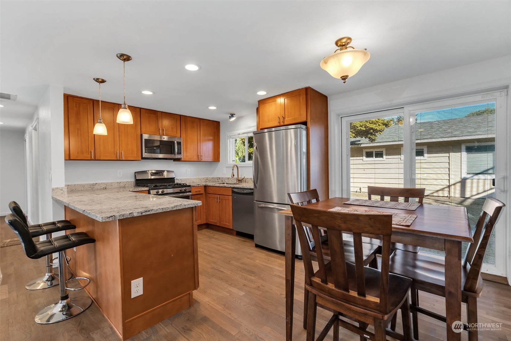 3506 Northeast 9th Street Renton, WA 98056 - Photo 6 of 13