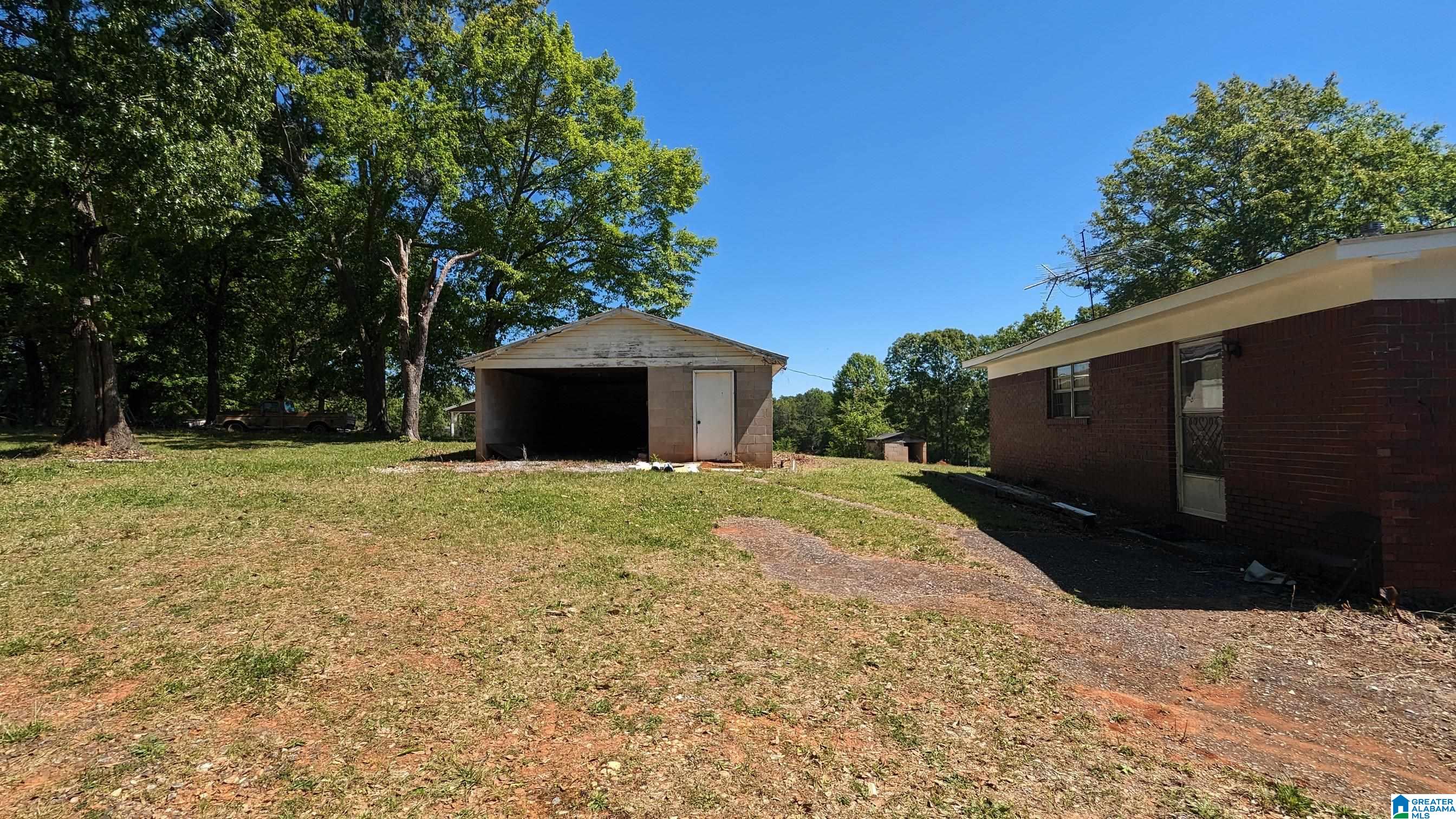 5306 Allison Mill Road Talladega, AL 35160 - Photo 3 of 17