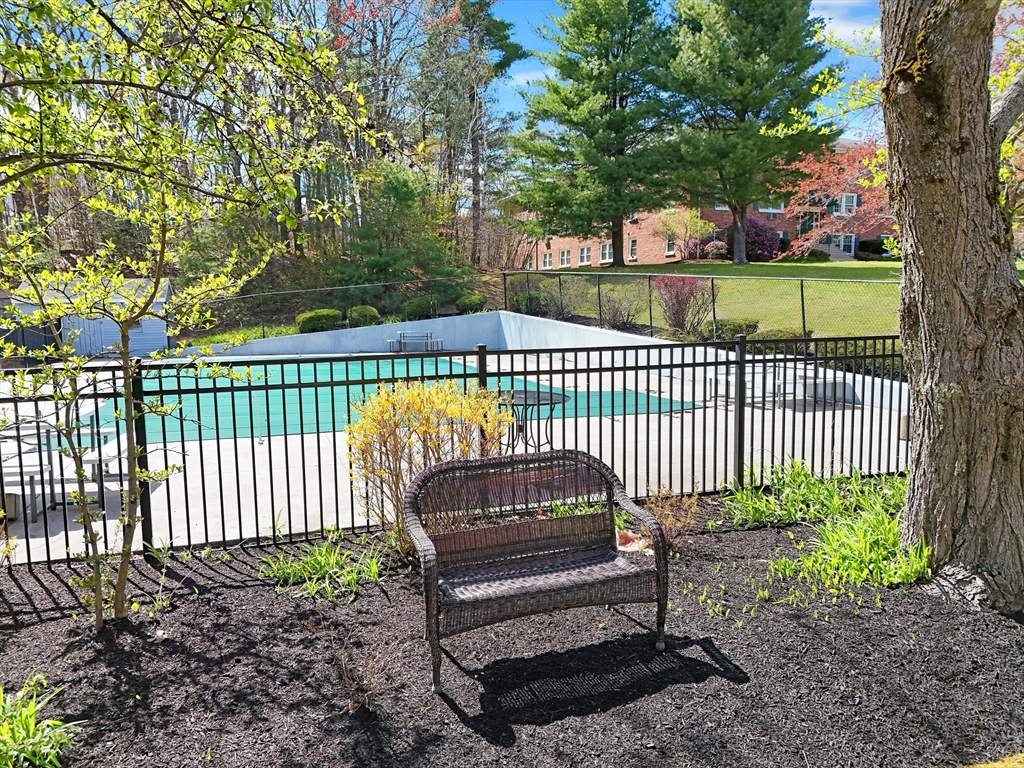 36 Ridgewood Lane, Unit 4 Gardner, MA 01440 - Photo 21 of 28