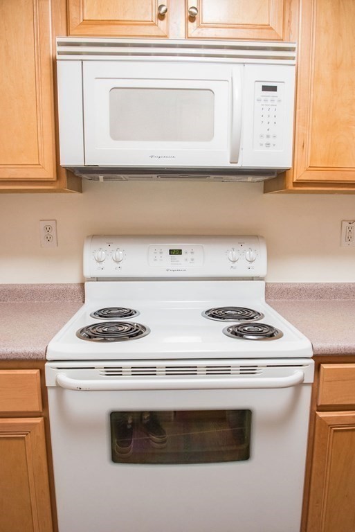 200 Market Street, Unit 3213 Lowell, MA 01852 - Photo 7 of 28