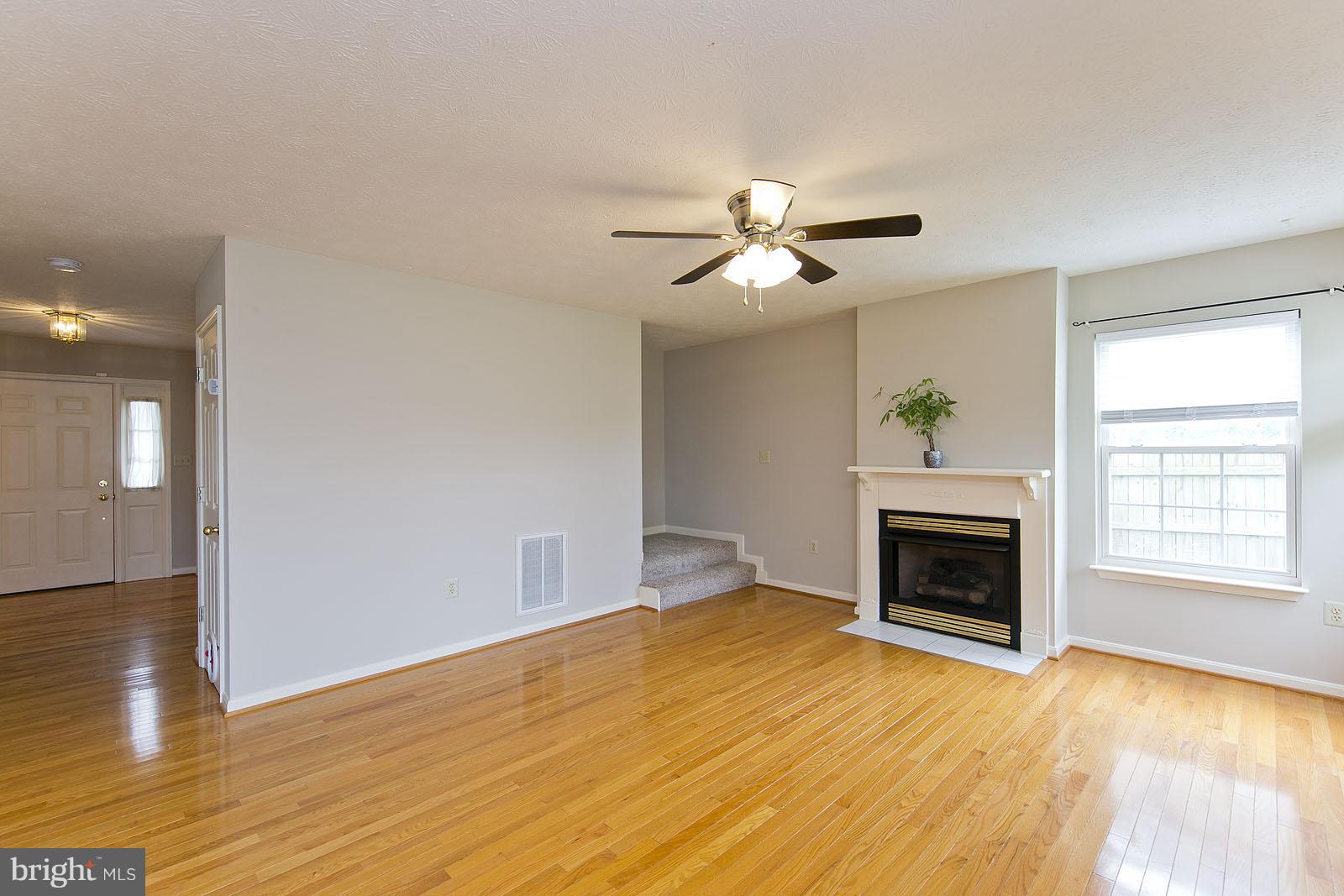 305 Goldenrod Road Winchester, VA 22602 - Photo 3 of 29 Family Room