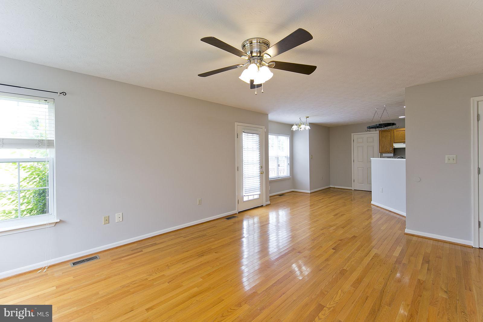 305 Goldenrod Road Winchester, VA 22602 - Photo 5 of 29 Family Room