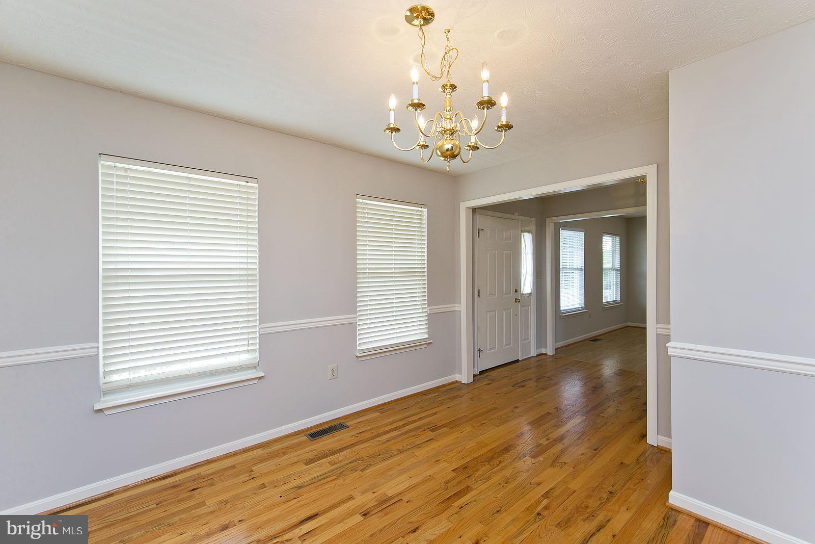 305 Goldenrod Road Winchester, VA 22602 - Photo 8 of 29 Dining Room