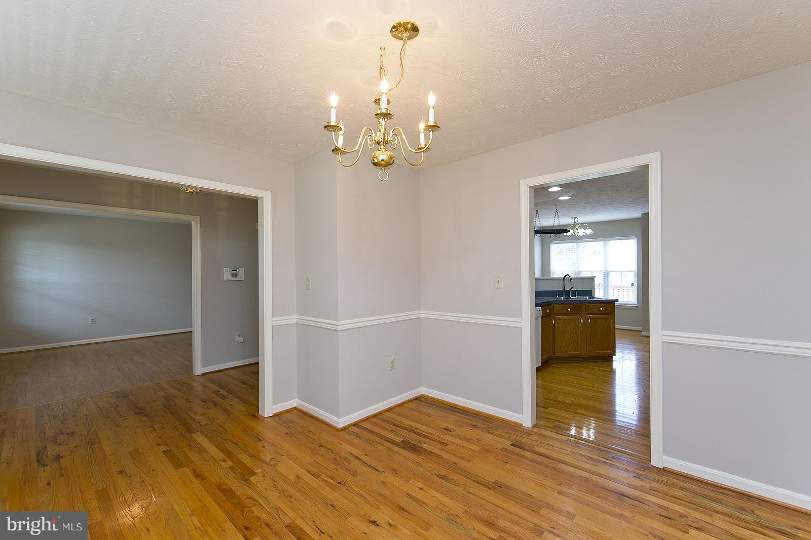 305 Goldenrod Road Winchester, VA 22602 - Photo 9 of 29 Dining Room
