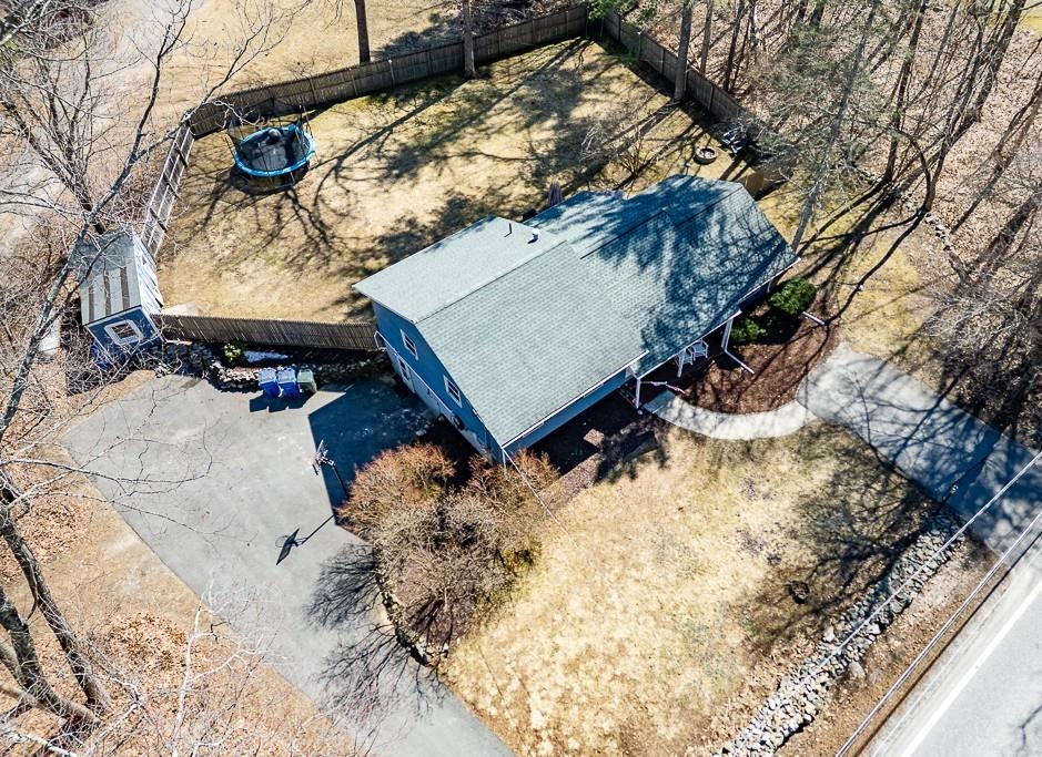 75 Hall Road Londonderry, NH 03053 - Photo 29 of 34