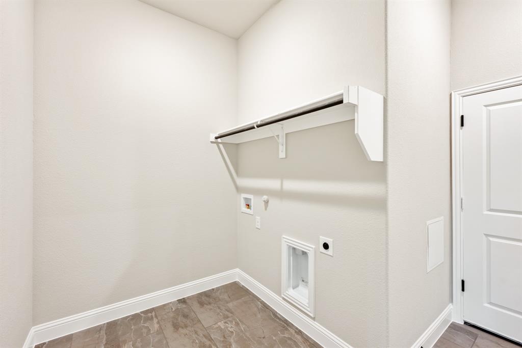 4021 Eagles Bluff Road Midlothian, TX 76065 - Photo 21 of 40 a view of a room with wooden floor