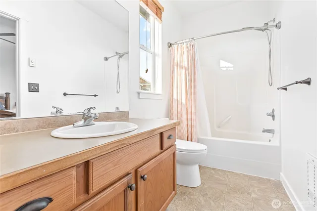 $430,000 | 2173 Sunnybrook Lane, Unit 202, Ferndale, WA 98248