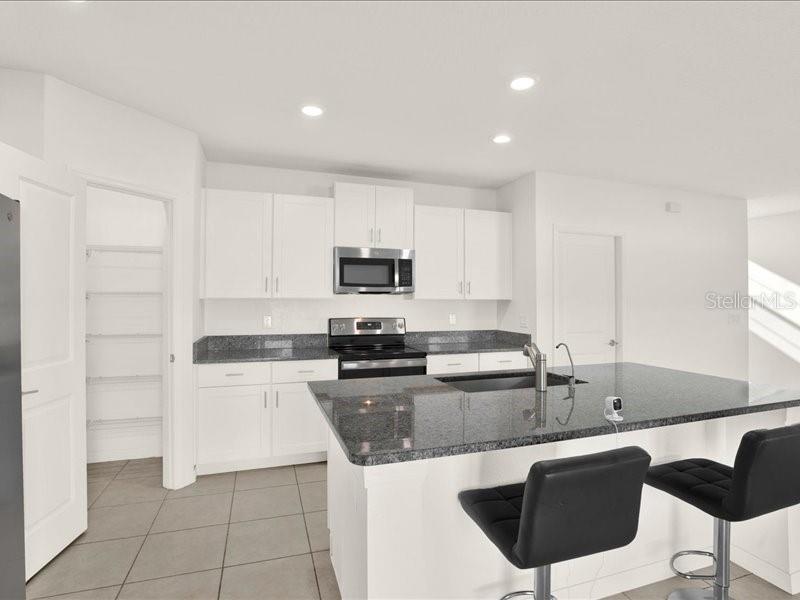 6213 Back Forty Loop Zephyrhills, FL 33541 - Photo 15 of 57