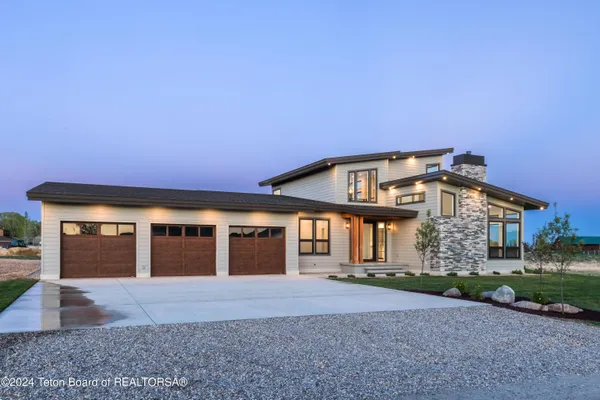 $1,255,000 | 14 Carmichael Loop, Pinedale, WY 82941