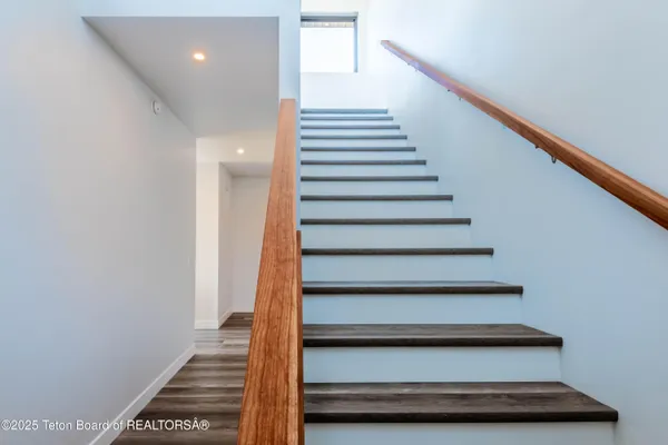 $1,255,000 | 14 Carmichael Loop, Pinedale, WY 82941