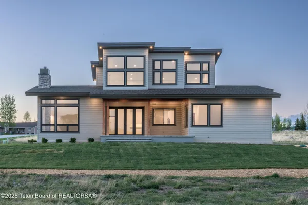 $1,255,000 | 14 Carmichael Loop, Pinedale, WY 82941