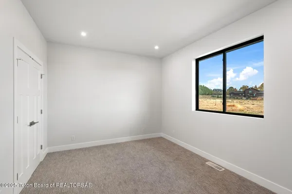 $1,255,000 | 14 Carmichael Loop, Pinedale, WY 82941