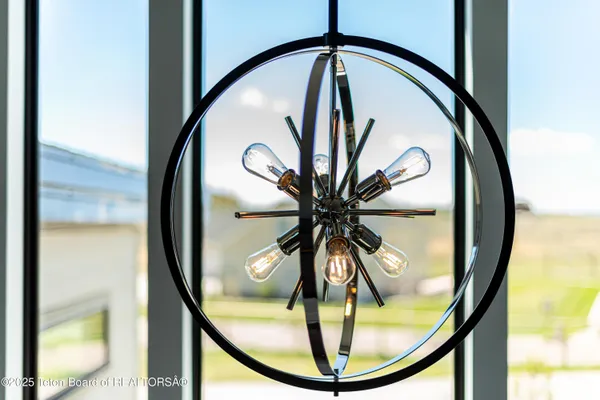 $1,255,000 | 14 Carmichael Loop, Pinedale, WY 82941