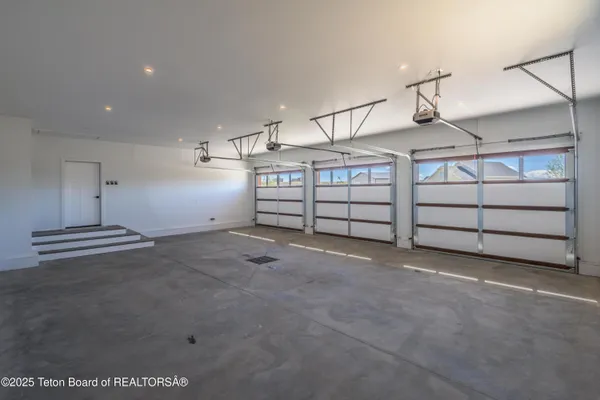 $1,255,000 | 14 Carmichael Loop, Pinedale, WY 82941