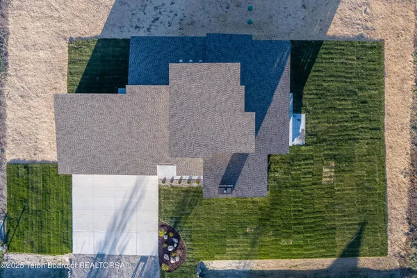 $1,255,000 | 14 Carmichael Loop, Pinedale, WY 82941