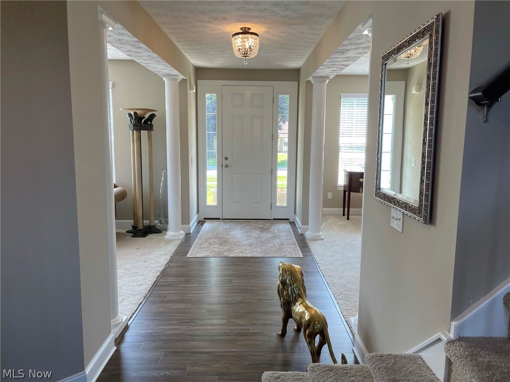 252 Miner Road Cleveland, OH 44143 - Photo 3 of 35 Gallery Image 3