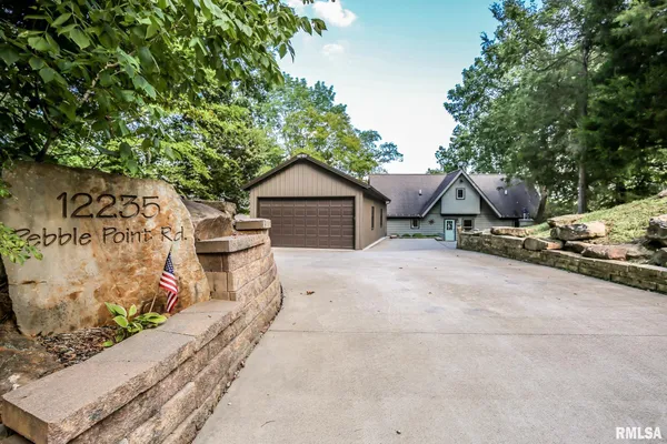 $950,000 | 12235 Pebble Point Road, Marion, IL 62959