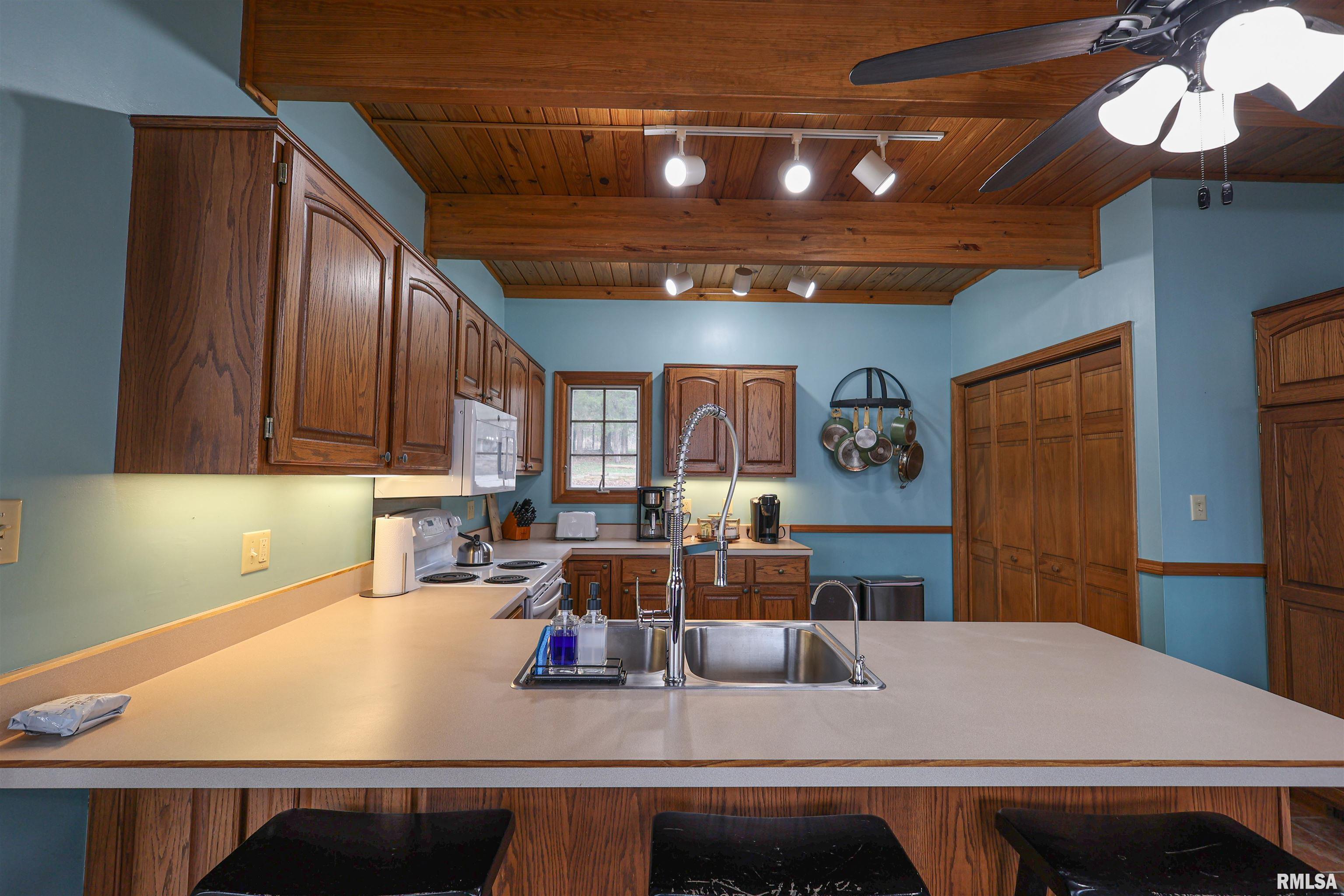 12235 Pebble Point Road Marion, IL 62959 - Photo 41 of 61