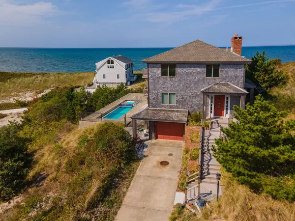 $3,200,000 | 52 Corn Hill Road, Truro, MA 02666