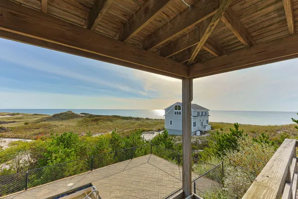 $3,200,000 | 52 Corn Hill Road, Truro, MA 02666