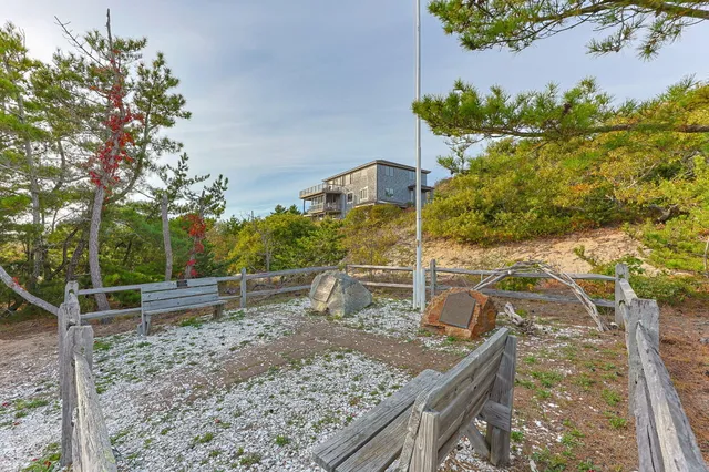 $3,200,000 | 52 Corn Hill Road, Truro, MA 02666