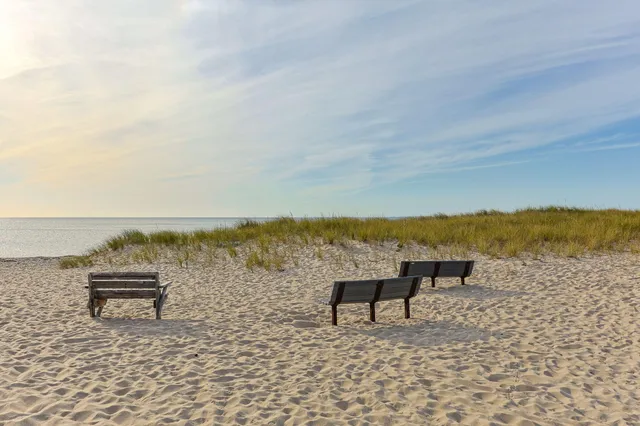 $3,200,000 | 52 Corn Hill Road, Truro, MA 02666