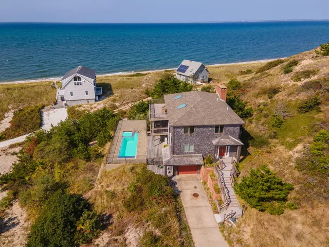 $3,200,000 | 52 Corn Hill Road, Truro, MA 02666