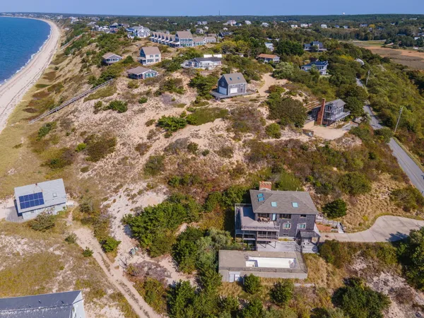 $3,200,000 | 52 Corn Hill Road, Truro, MA 02666