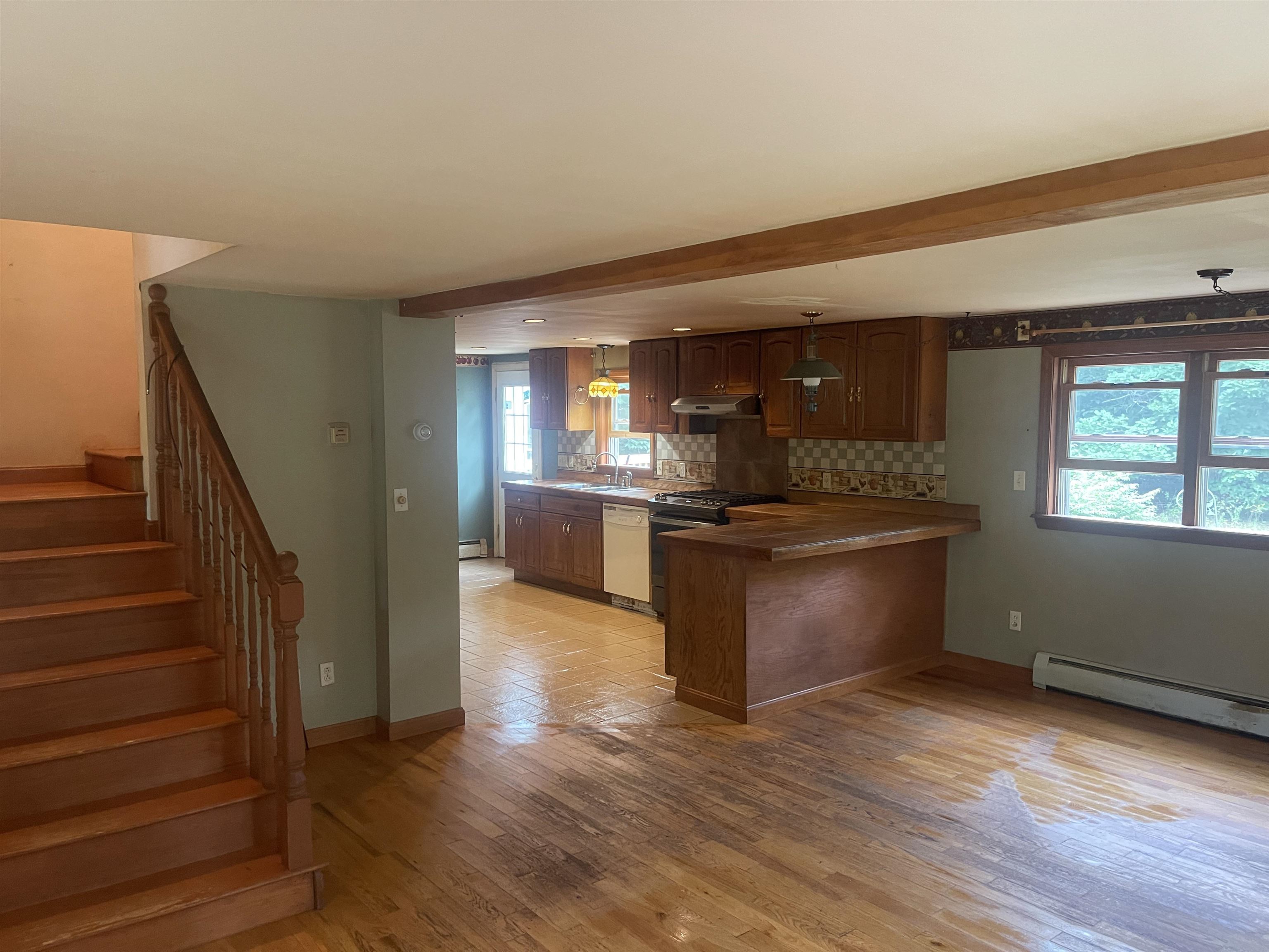 535 Acton Ridge Road Wakefield, NH 03830 - Photo 4 of 36