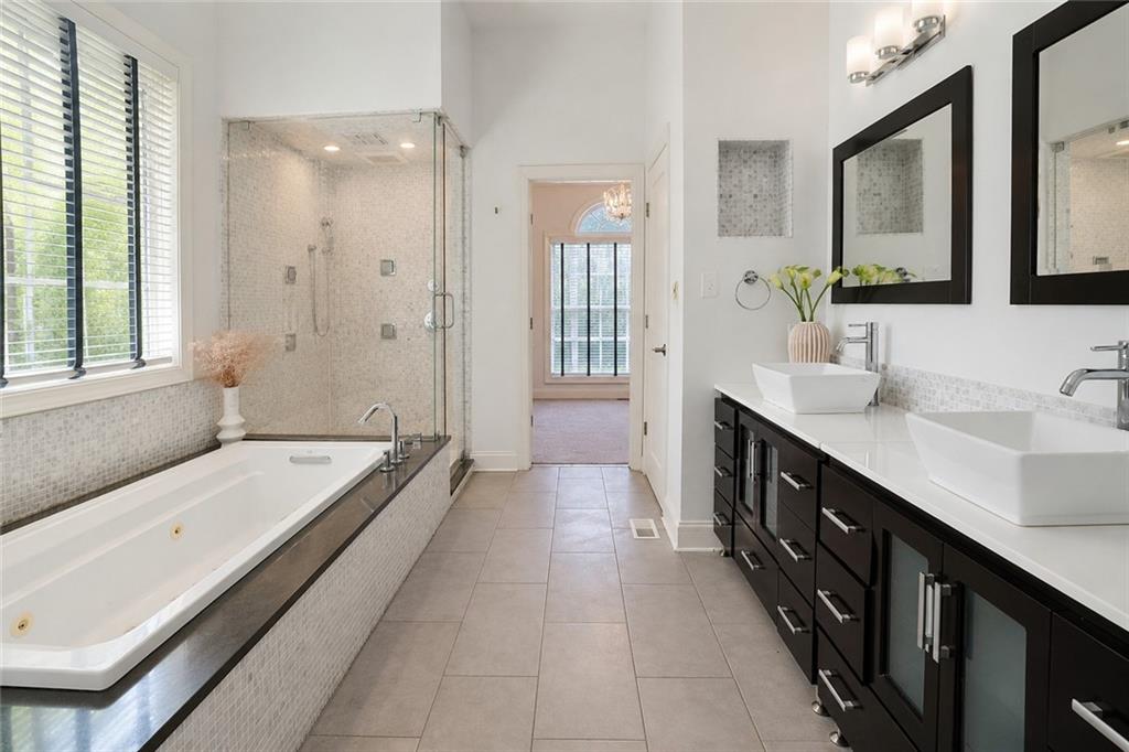 2877 Battlecrest Drive Decatur, GA 30034 - Photo 12 of 29