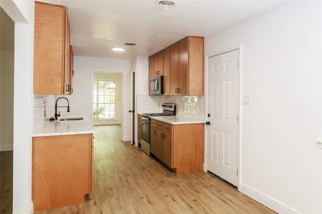 $265,000 | 4640 Fieldwood Lane, Beaumont, TX 77706