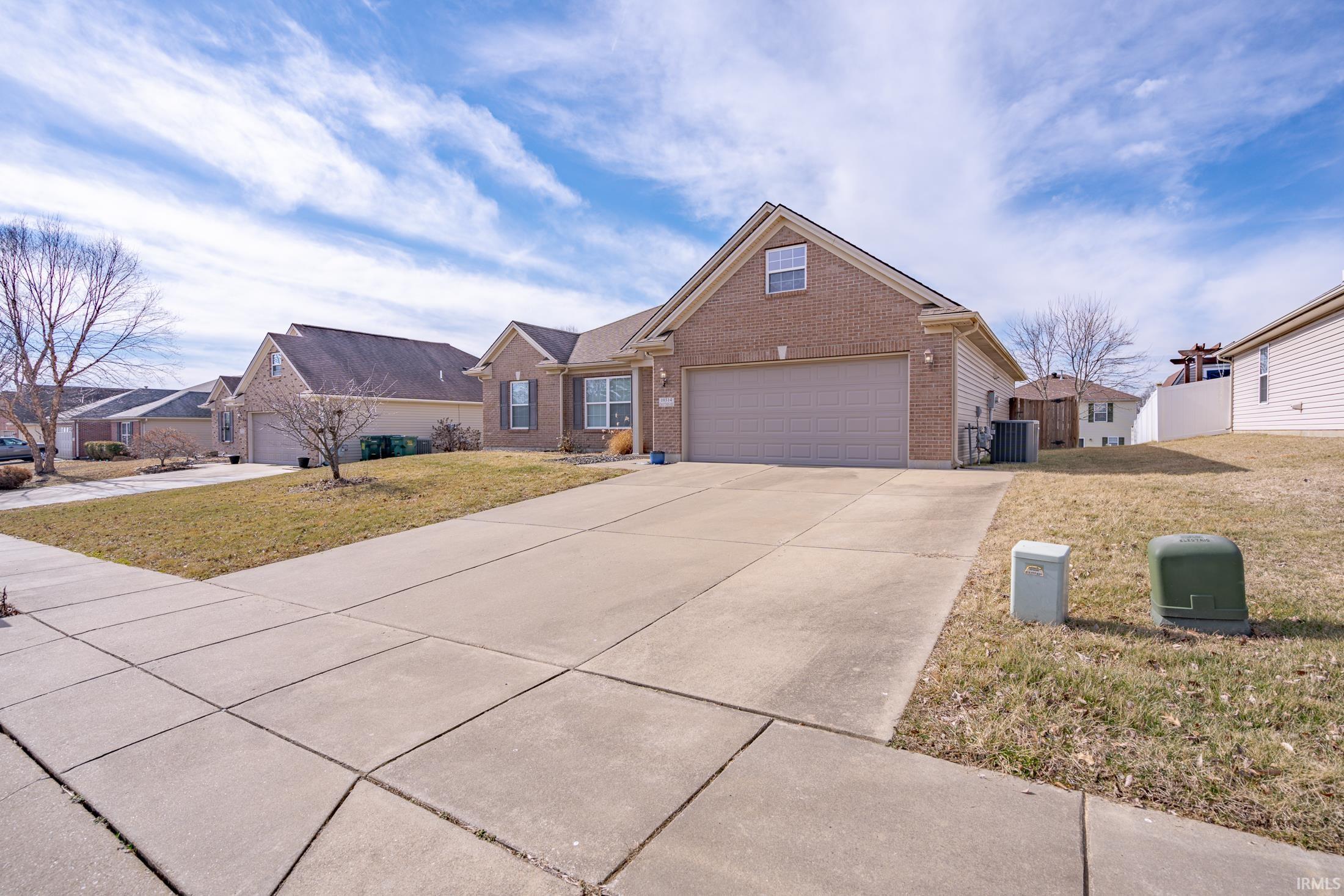 10314 Chatteris Road Evansville, IN 47725 - Photo 2 of 26