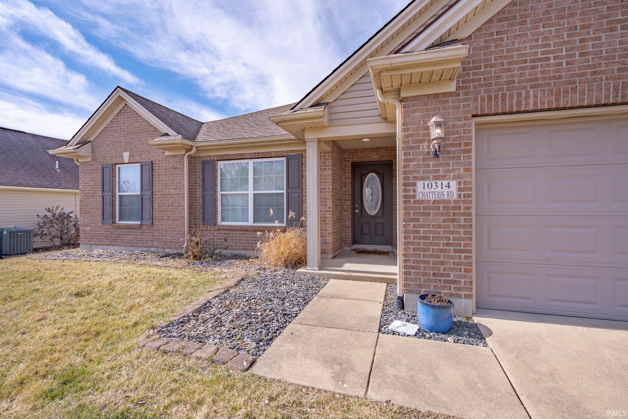 10314 Chatteris Road Evansville, IN 47725 - Photo 4 of 26