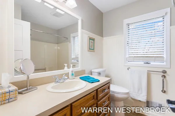 $449,900 | 600 Alice Street, Zeeland, MI 49464