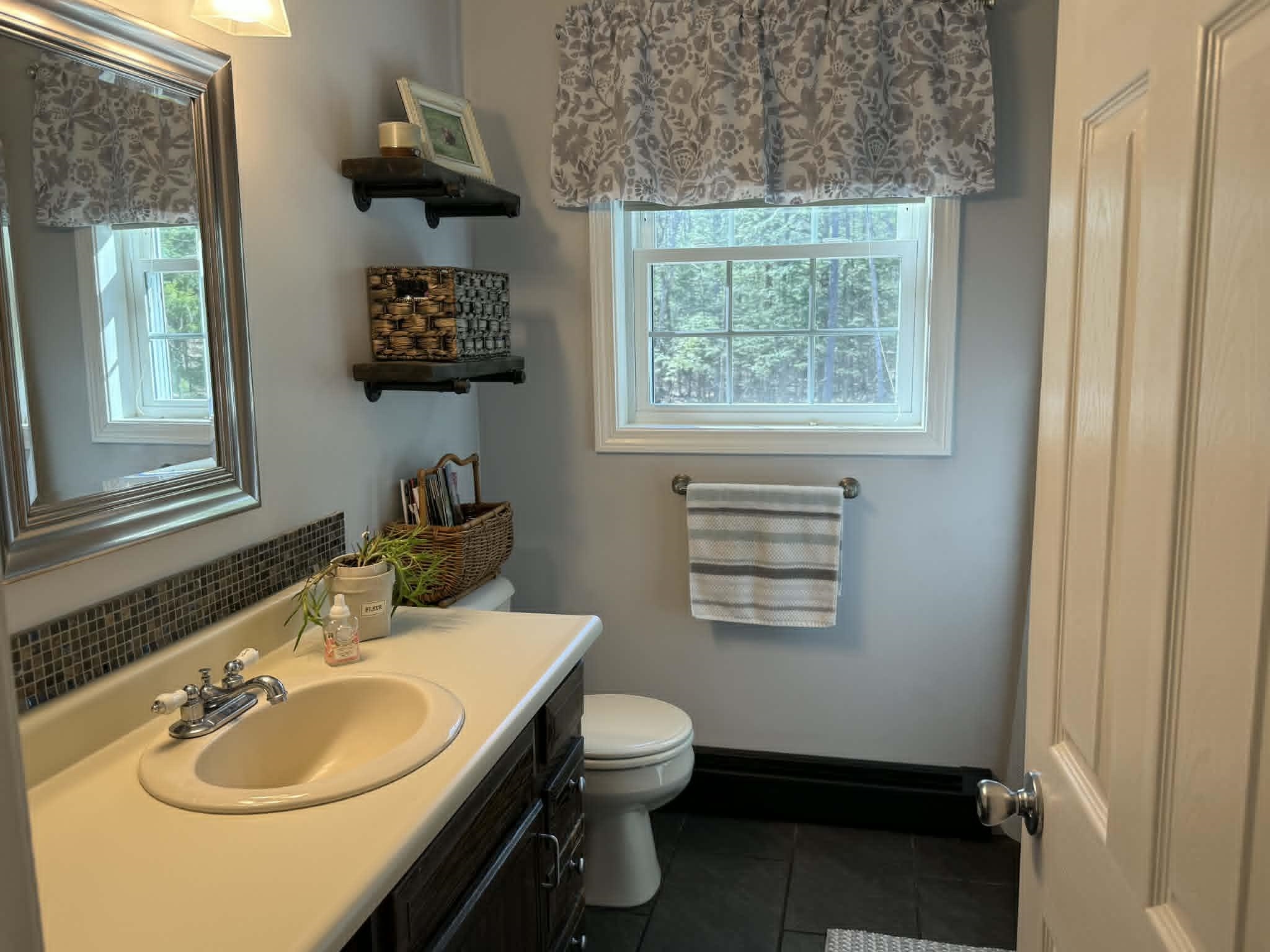 1071 Montalona Road Dunbarton, NH 03046 - Photo 22 of 35 Gallery Image 22