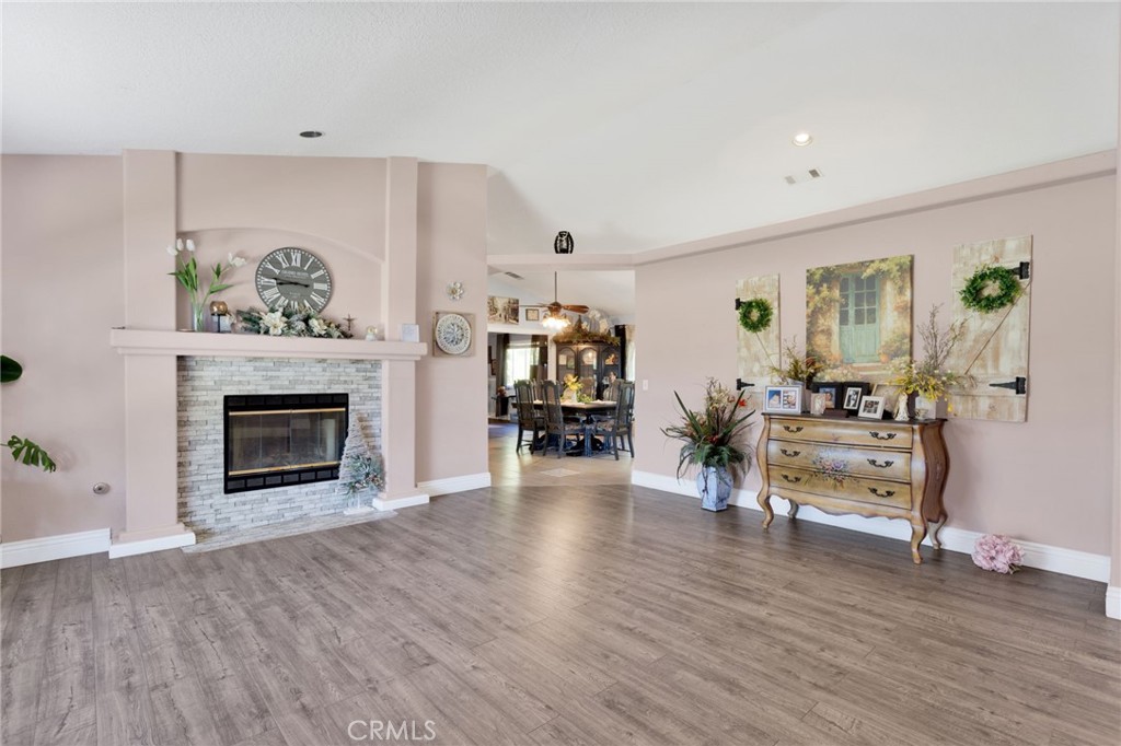 15274 Rodeo Street Hesperia, CA 92345 - Photo 8 of 67