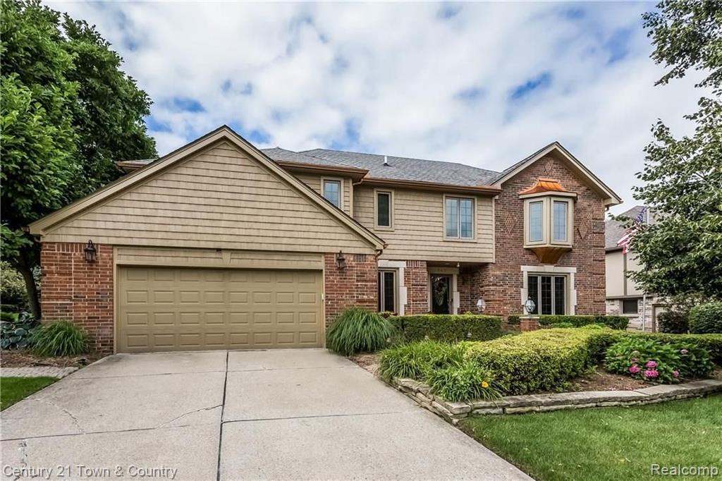545 Sunlight Drive Rochester Hills, MI 48309 - Photo 2 of 68