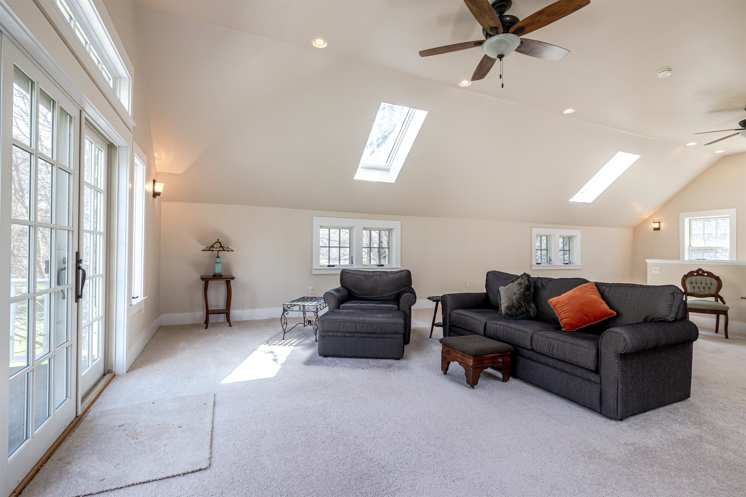 114 Hopkinton Road Concord, NH 03301 - Photo 8 of 59