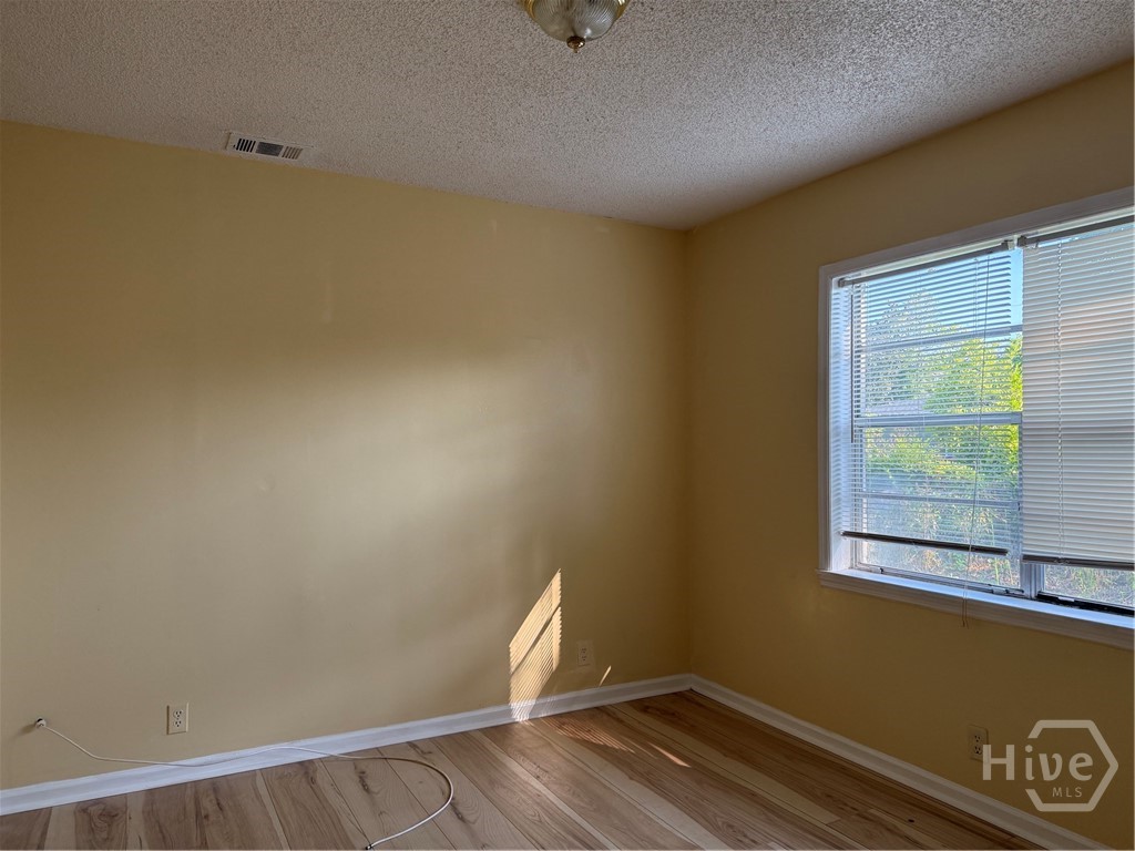 1908 Vassar Street Savannah, GA 31405 - Photo 6 of 12