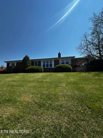 $300,000 | 169 Oxford Circle, Harrogate, TN 37752