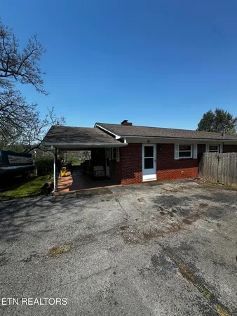 $300,000 | 169 Oxford Circle, Harrogate, TN 37752