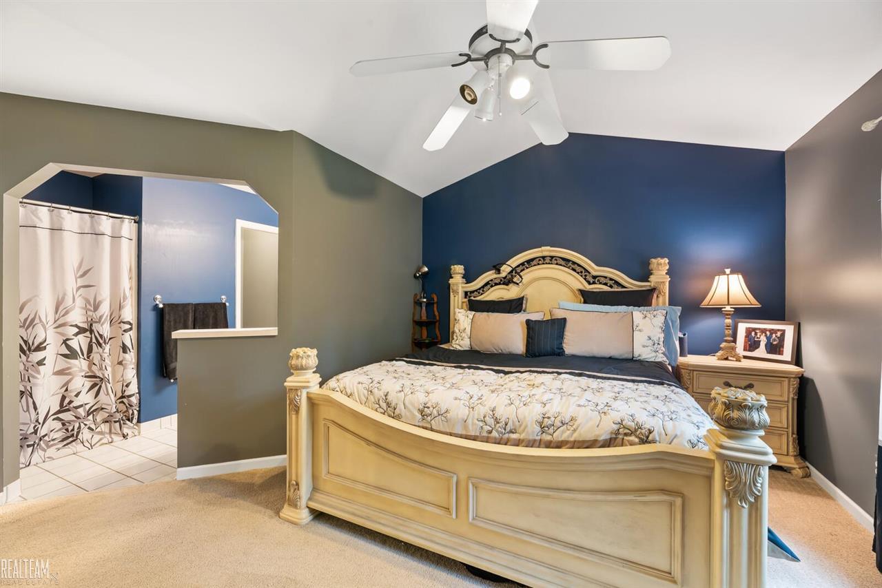 609 Butler Drive Lake Orion, MI 48362 - Photo 12 of 39 50076398-11.JPG