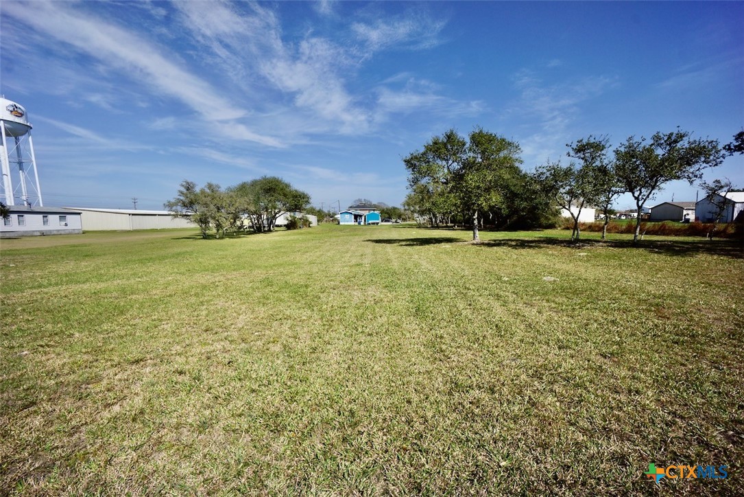 513 16th Street Port O'Connor, TX 77982 - Photo 27 of 35 a view of a green yard