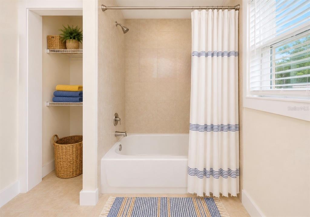 404 12th Street Southwest Ruskin, FL 33570 - Photo 38 of 49
