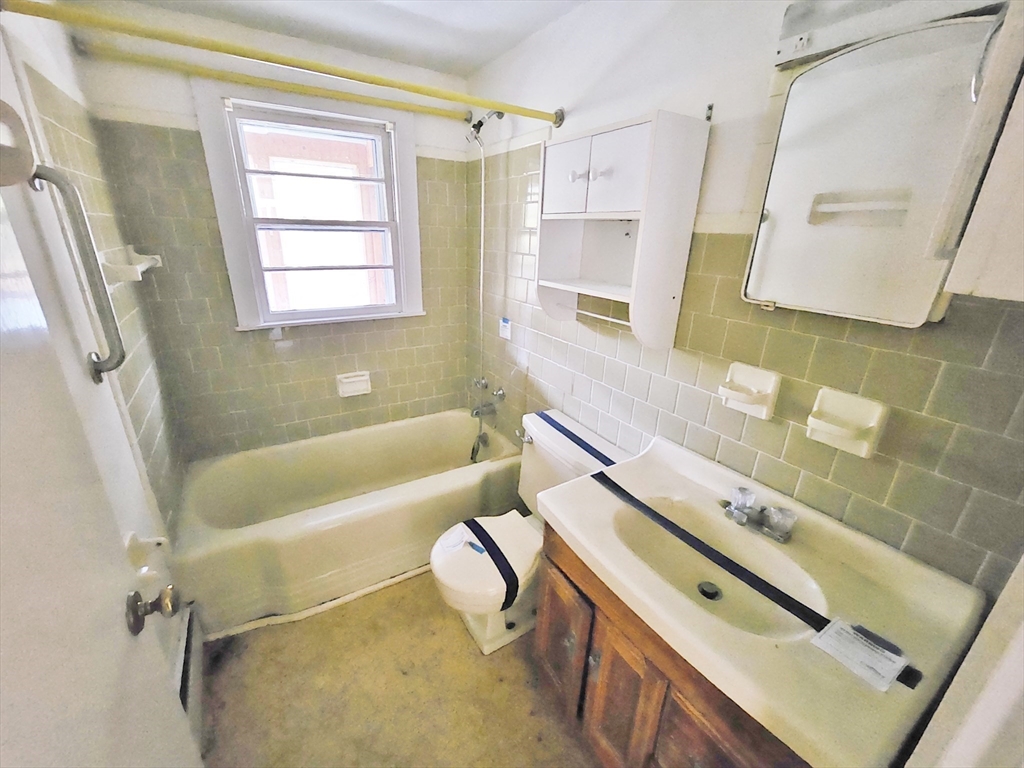 190 Mile Hill Road Boylston, MA 01505 - Photo 14 of 17