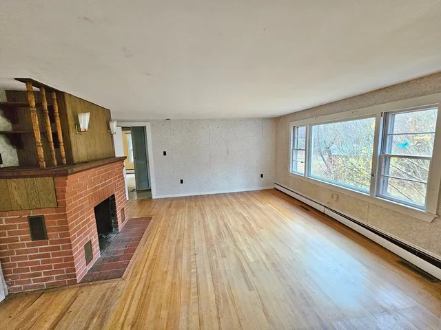 $369,900 | 190 Mile Hill Road, Boylston, MA 01505