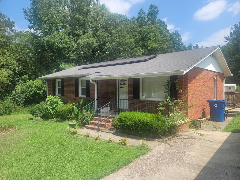 204 Raintree Lane Greenwood, SC 29649 - Photo 1 of 27 Gallery Image 1